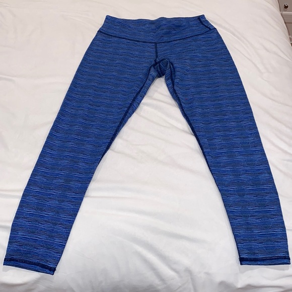 Aerie Blue Designed Cropped Leggings - Picture 1 of 5
